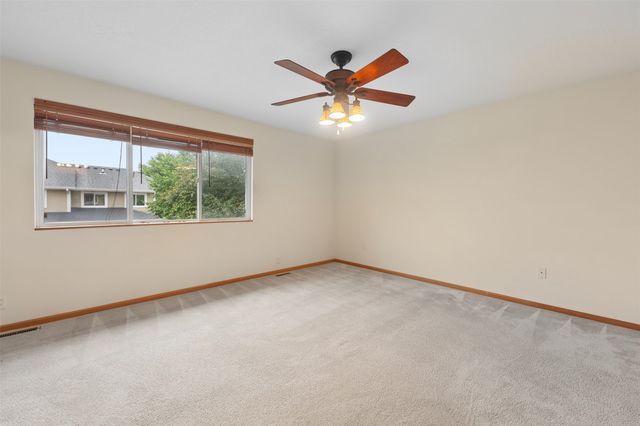 2200 Hart Avenue 1, Des Moines, IA 50320