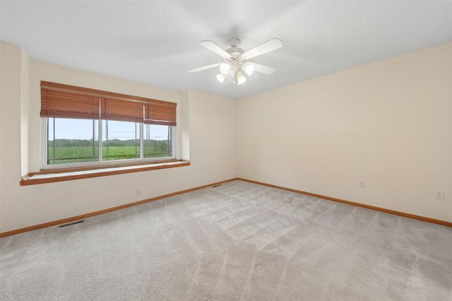 2200 Hart Avenue 1, Des Moines, IA 50320