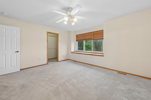 2200 Hart Avenue 1, Des Moines, IA 50320