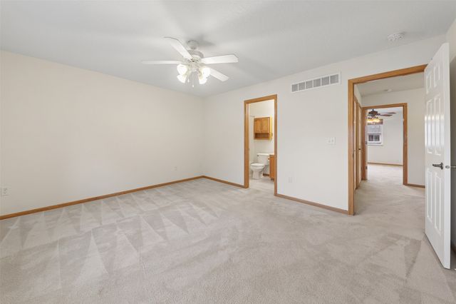 2200 Hart Avenue 1, Des Moines, IA 50320