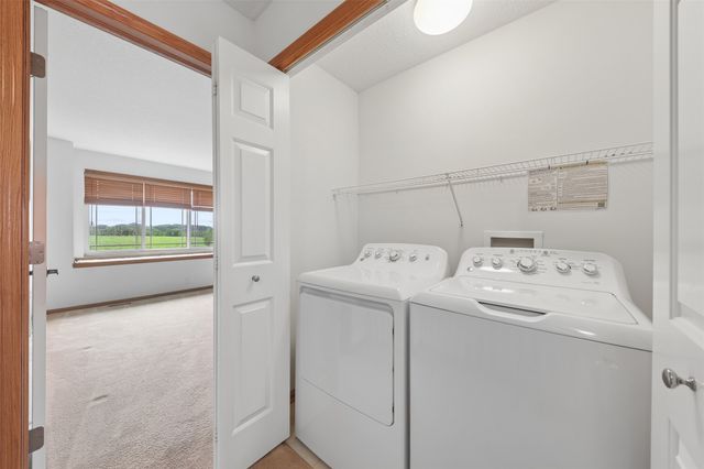 2200 Hart Avenue 1, Des Moines, IA 50320