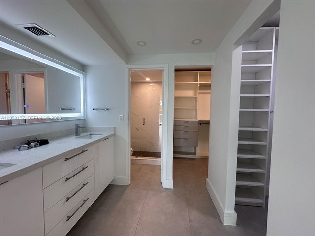 100 Bayview Drive 317, Sunny Isles Beach, FL 33160