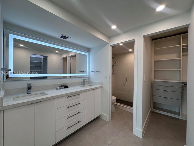 100 Bayview Drive 317, Sunny Isles Beach, FL 33160