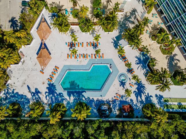 100 Bayview Drive 317, Sunny Isles Beach, FL 33160
