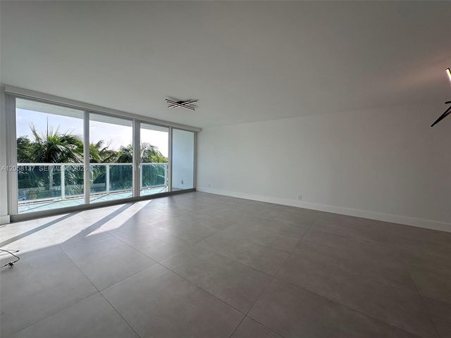 100 Bayview Drive 317, Sunny Isles Beach, FL 33160