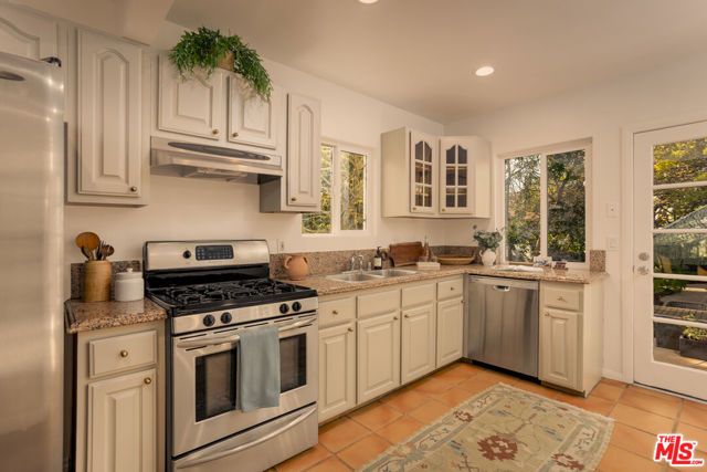 1351 Montecito Circle, Los Angeles, CA 90031