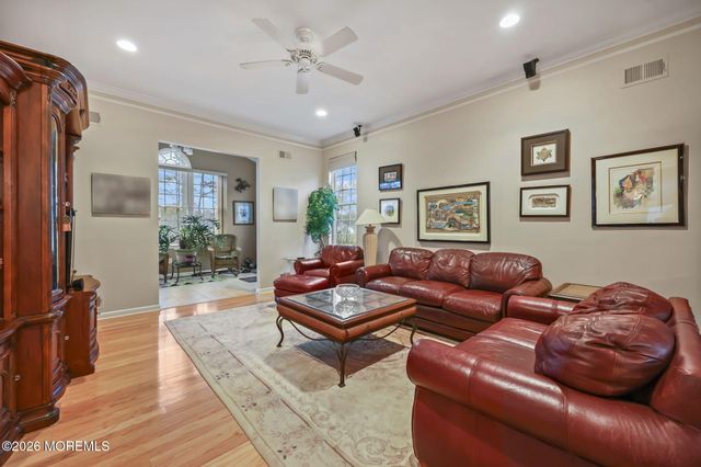 29 Inverness Lane, Jackson, NJ 08527
