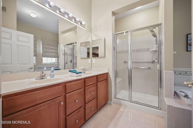 29 Inverness Lane, Jackson, NJ 08527