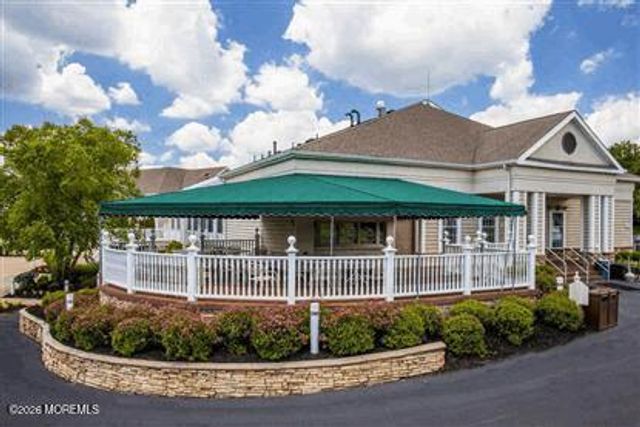29 Inverness Lane, Jackson, NJ 08527