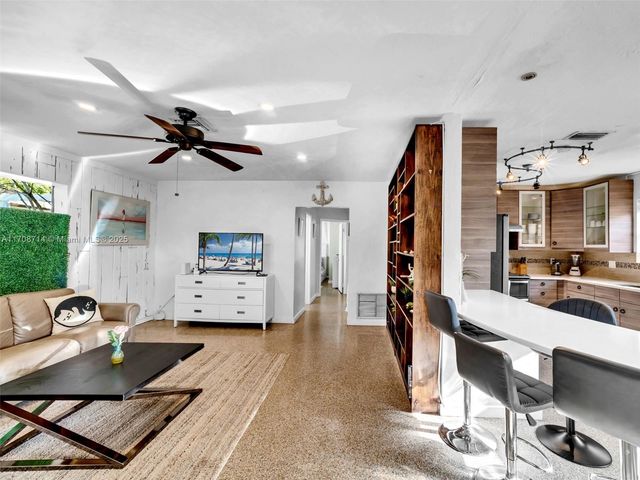 1507 Garfield St, Hollywood, FL 33020