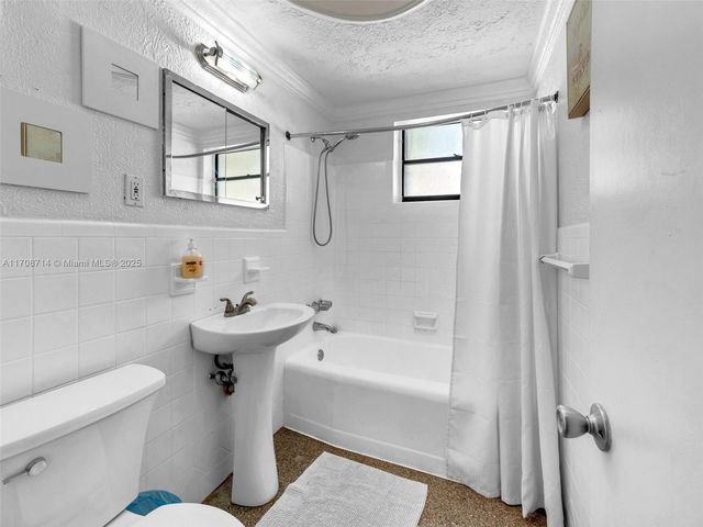 1507 Garfield St, Hollywood, FL 33020