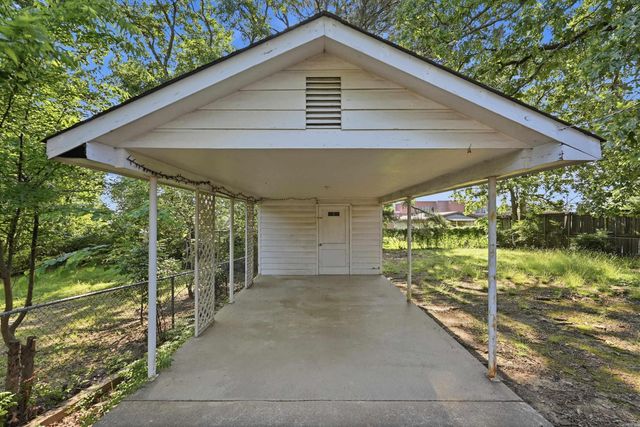 3902 N Cypress St, North Little Rock, AR 72116