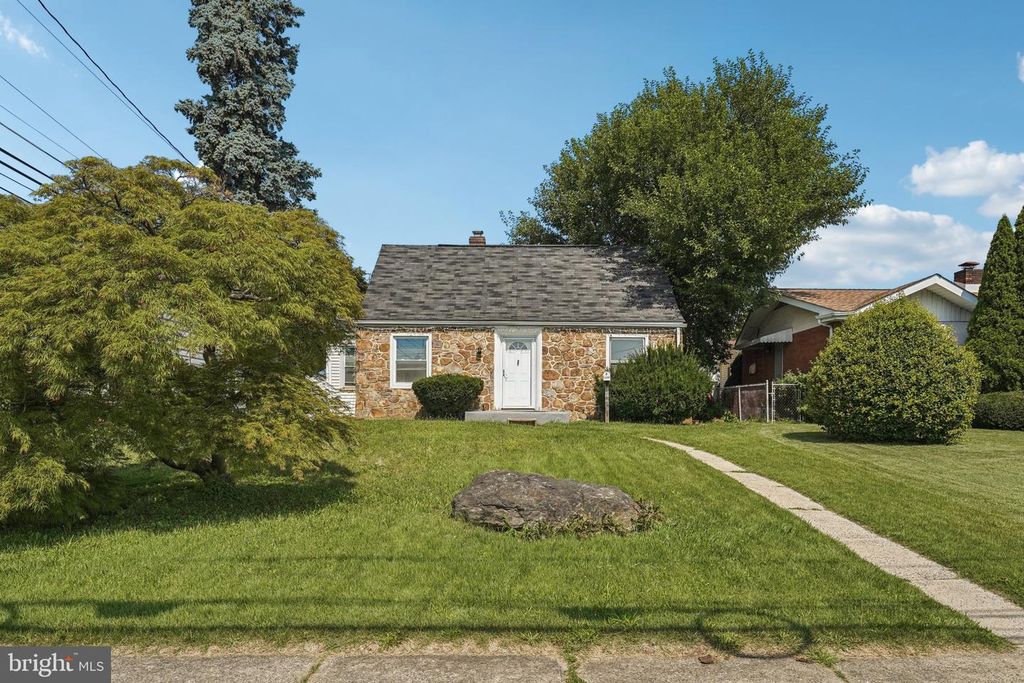 1406 LEHIGH ST, Allentown, PA 18103