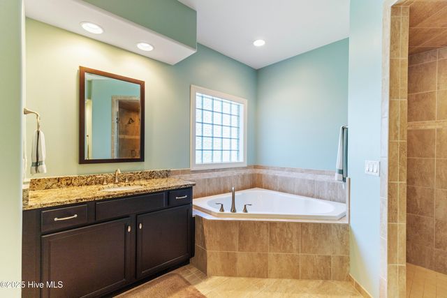 3220 Moss Hammock Wynd, Southport, NC 28461