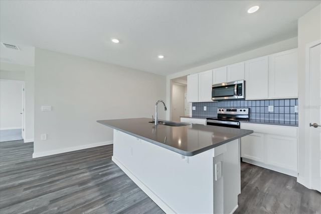17218 BARNWOOD PLACE, Lakewood Ranch, FL 34211