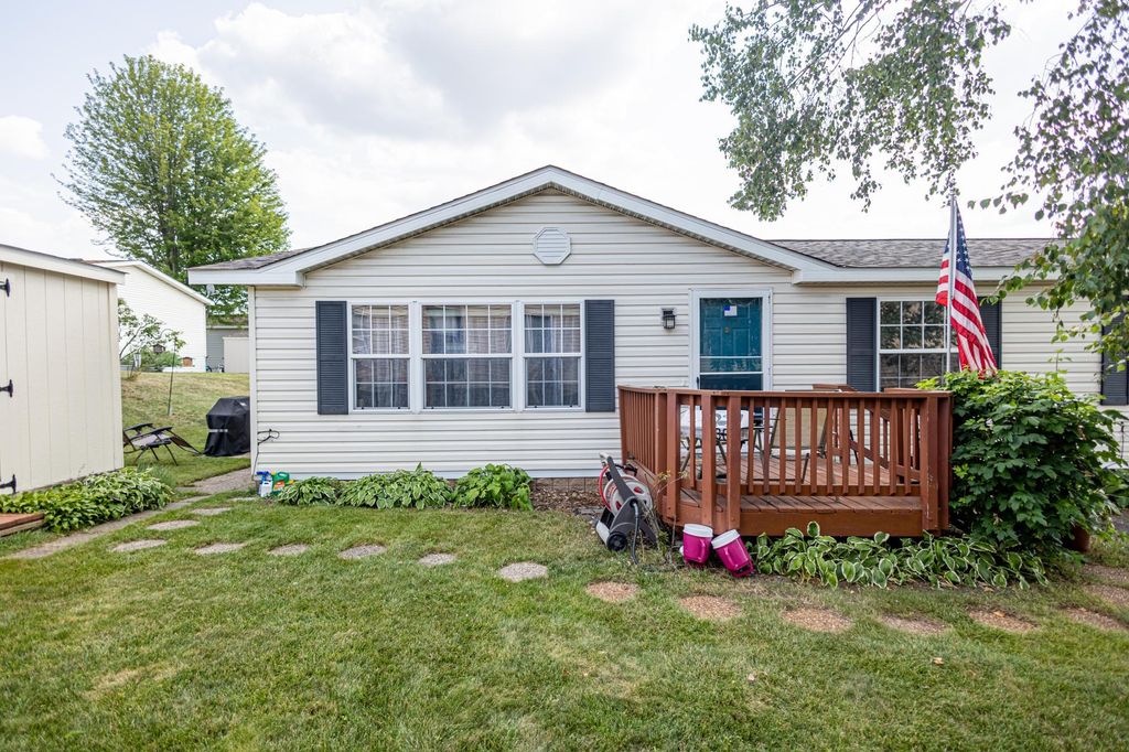 1390 Birchview Drive, Maplewood, MN 55119 — exterior