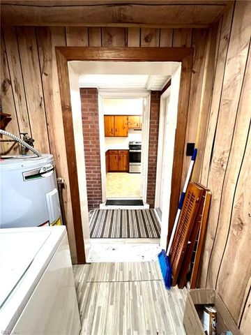 44 Rivercrest DR, Portsmouth, VA 23701