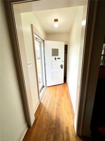 44 Rivercrest DR, Portsmouth, VA 23701