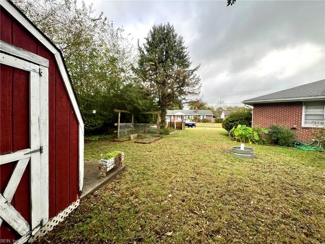 44 Rivercrest DR, Portsmouth, VA 23701