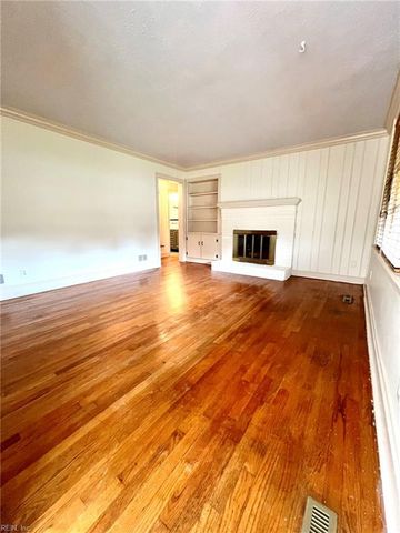 44 Rivercrest DR, Portsmouth, VA 23701