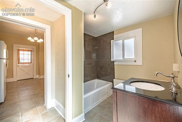 2825 W Bijou Street, Colorado Springs, CO 80904