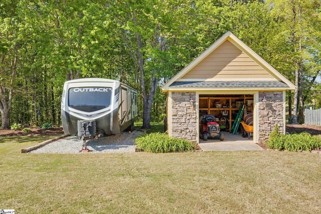 108 Redwater Way, Greer, SC 29651