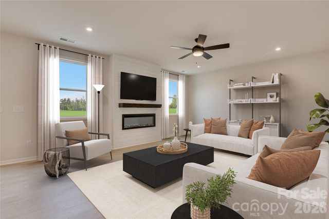 4212 Vista Pine Drive, Charlotte, NC 28215