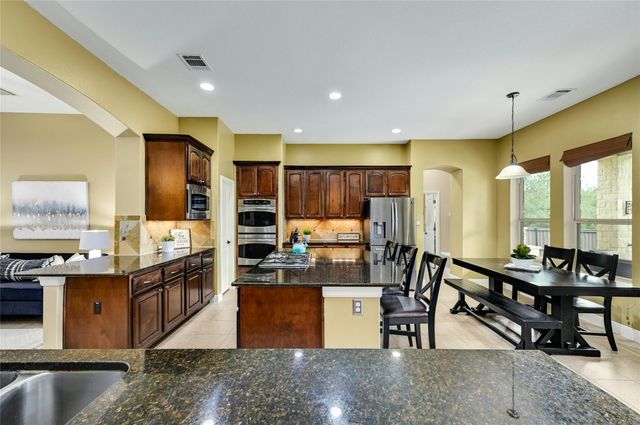 7220 Mitra DR, Austin, TX 78739