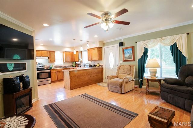 54 County Road 3160, Salem, MO 65560