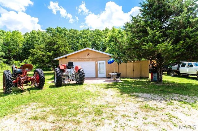 54 County Road 3160, Salem, MO 65560