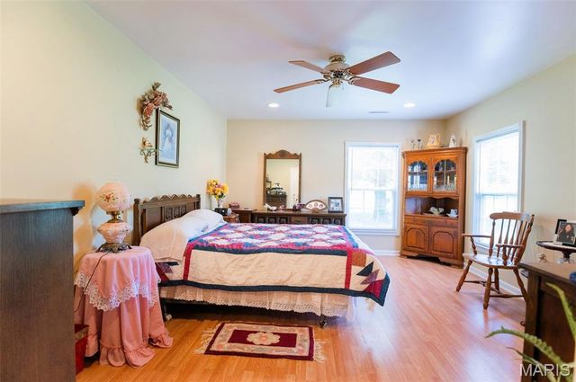 54 County Road 3160, Salem, MO 65560