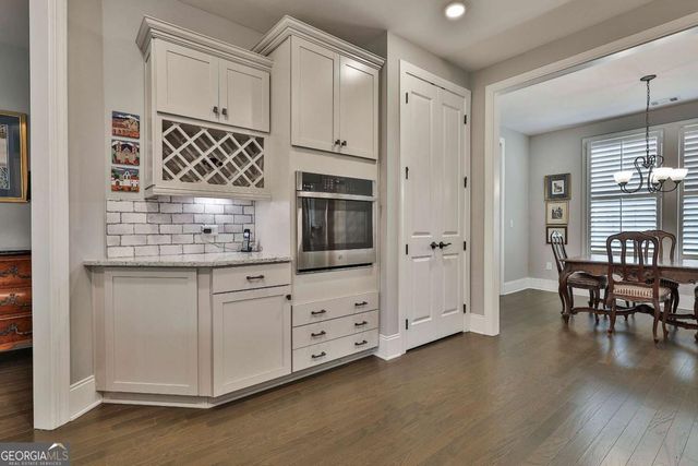 527 Hazelnut Drive, Peachtree City, GA 30269