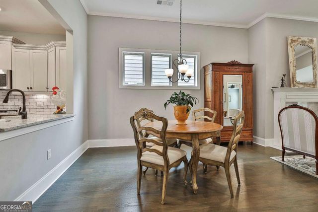 527 Hazelnut Drive, Peachtree City, GA 30269