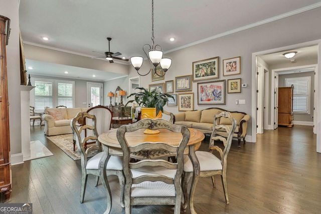 527 Hazelnut Drive, Peachtree City, GA 30269