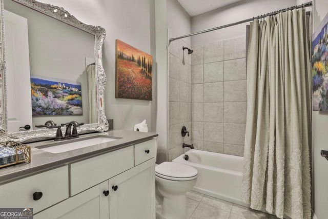 527 Hazelnut Drive, Peachtree City, GA 30269