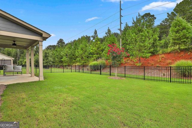527 Hazelnut Drive, Peachtree City, GA 30269