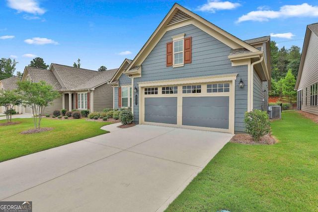 527 Hazelnut Drive, Peachtree City, GA 30269