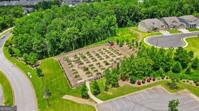 527 Hazelnut Drive, Peachtree City, GA 30269