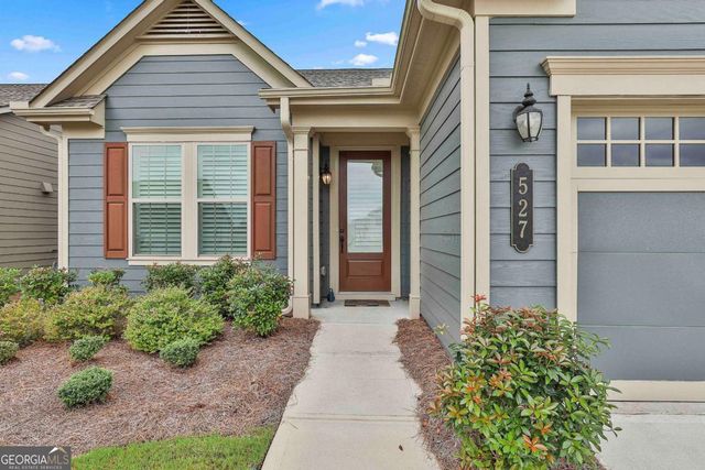 527 Hazelnut Drive, Peachtree City, GA 30269