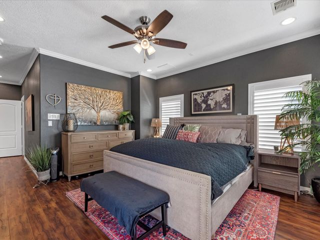 905 Garden Oaks Terrace, Houston, TX 77018