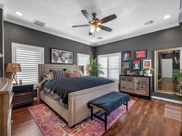 905 Garden Oaks Terrace, Houston, TX 77018