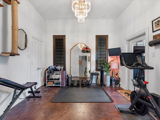 905 Garden Oaks Terrace, Houston, TX 77018