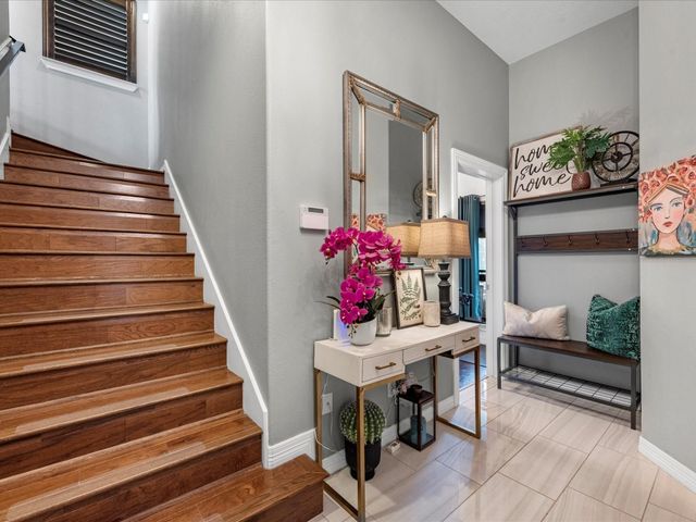 905 Garden Oaks Terrace, Houston, TX 77018