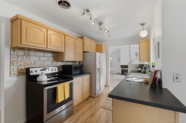 8401 W 64th Place, Arvada, CO 80004