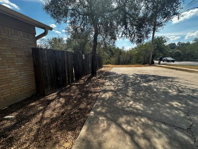 5403 West Gate BLVD B, Austin, TX 78745