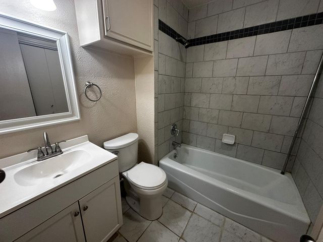 5403 West Gate BLVD B, Austin, TX 78745