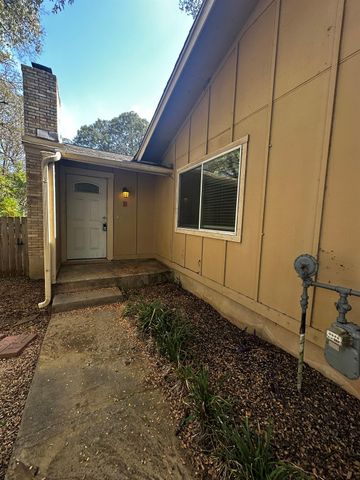 5403 West Gate BLVD B, Austin, TX 78745