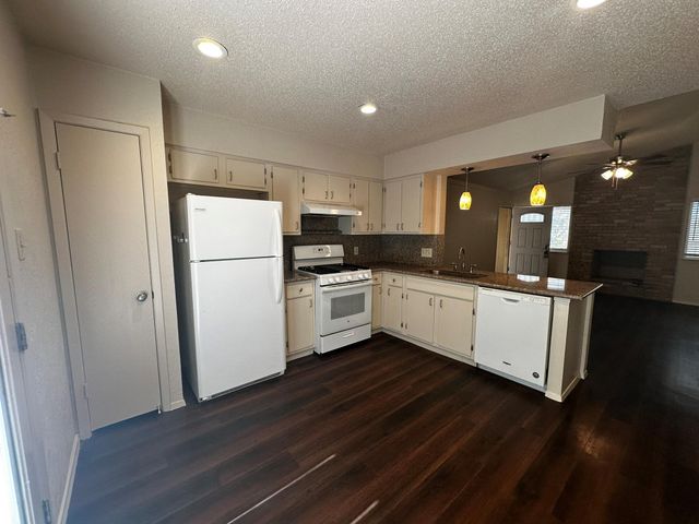 5403 West Gate BLVD B, Austin, TX 78745