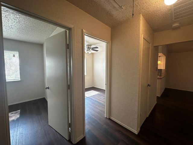 5403 West Gate BLVD B, Austin, TX 78745
