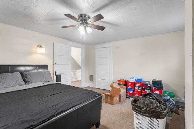 425 Braddock Rd, Forest Hills Boro, PA 15221